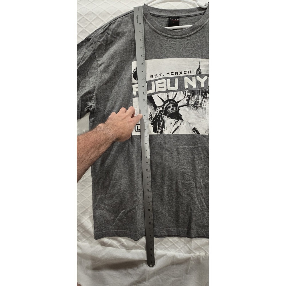 FUBU‎ the Collection Men's  L T Shirt  With Statue Of Liberty - Picture 6 of 9